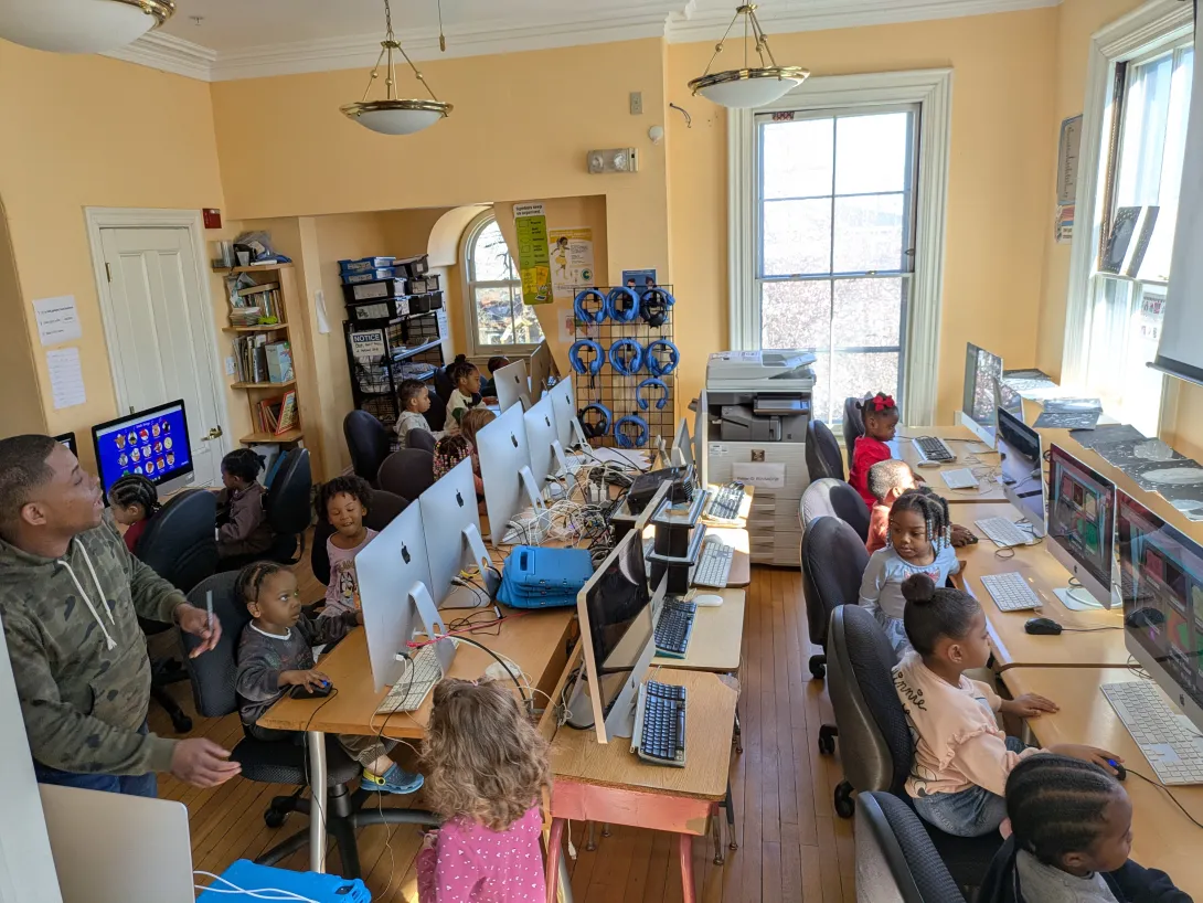 Preschool on the computers